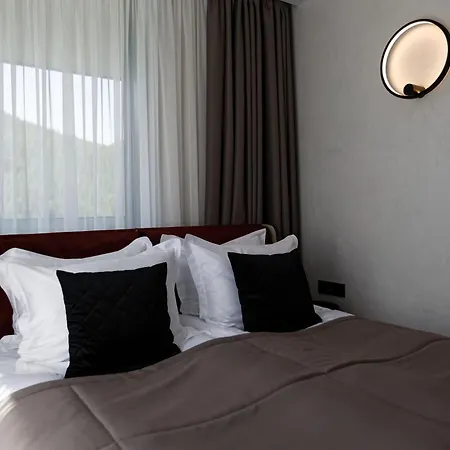 Glacier Premium Hotel