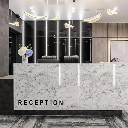 Hotel Glacier Premium Boekovel