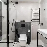 Glacier Premium Hotel *